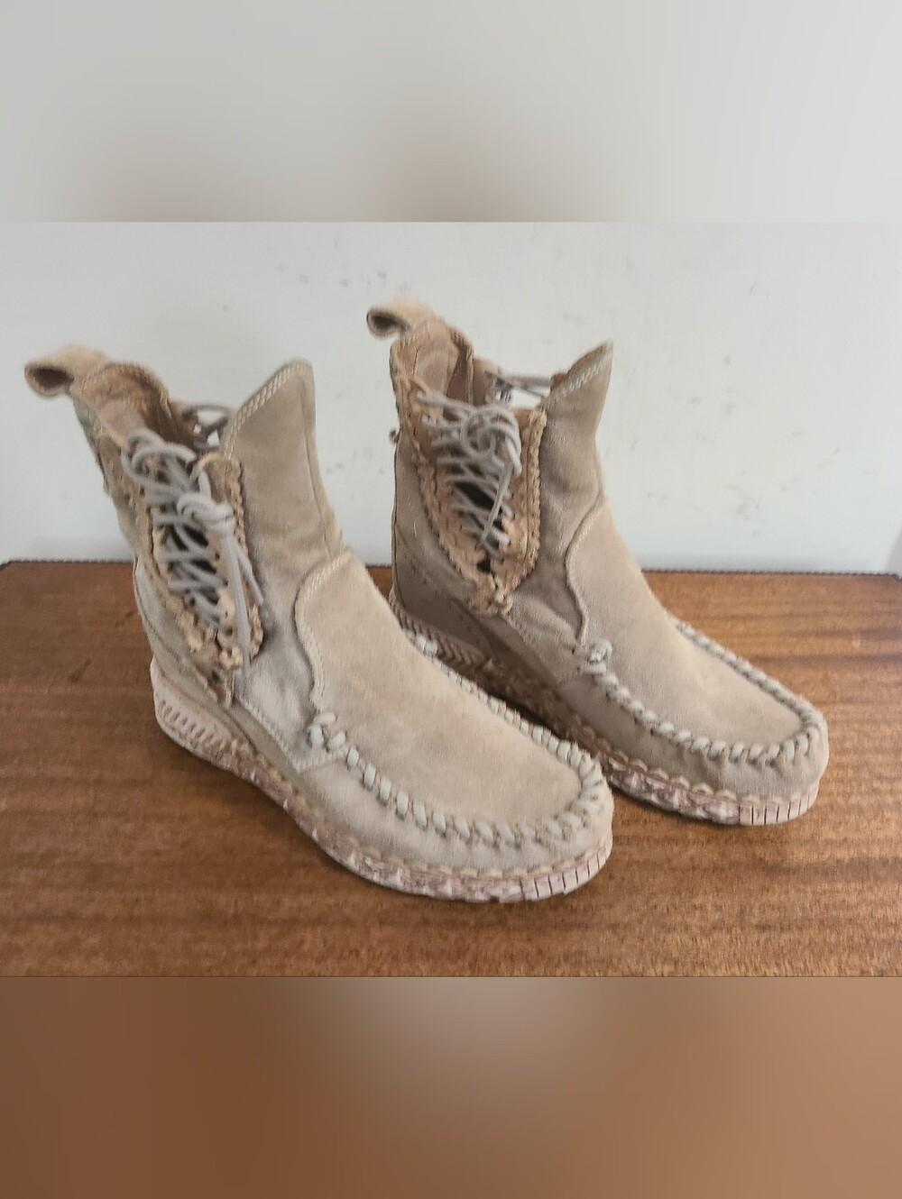 El Vaquero Agnes Moccasin Boots Size 38